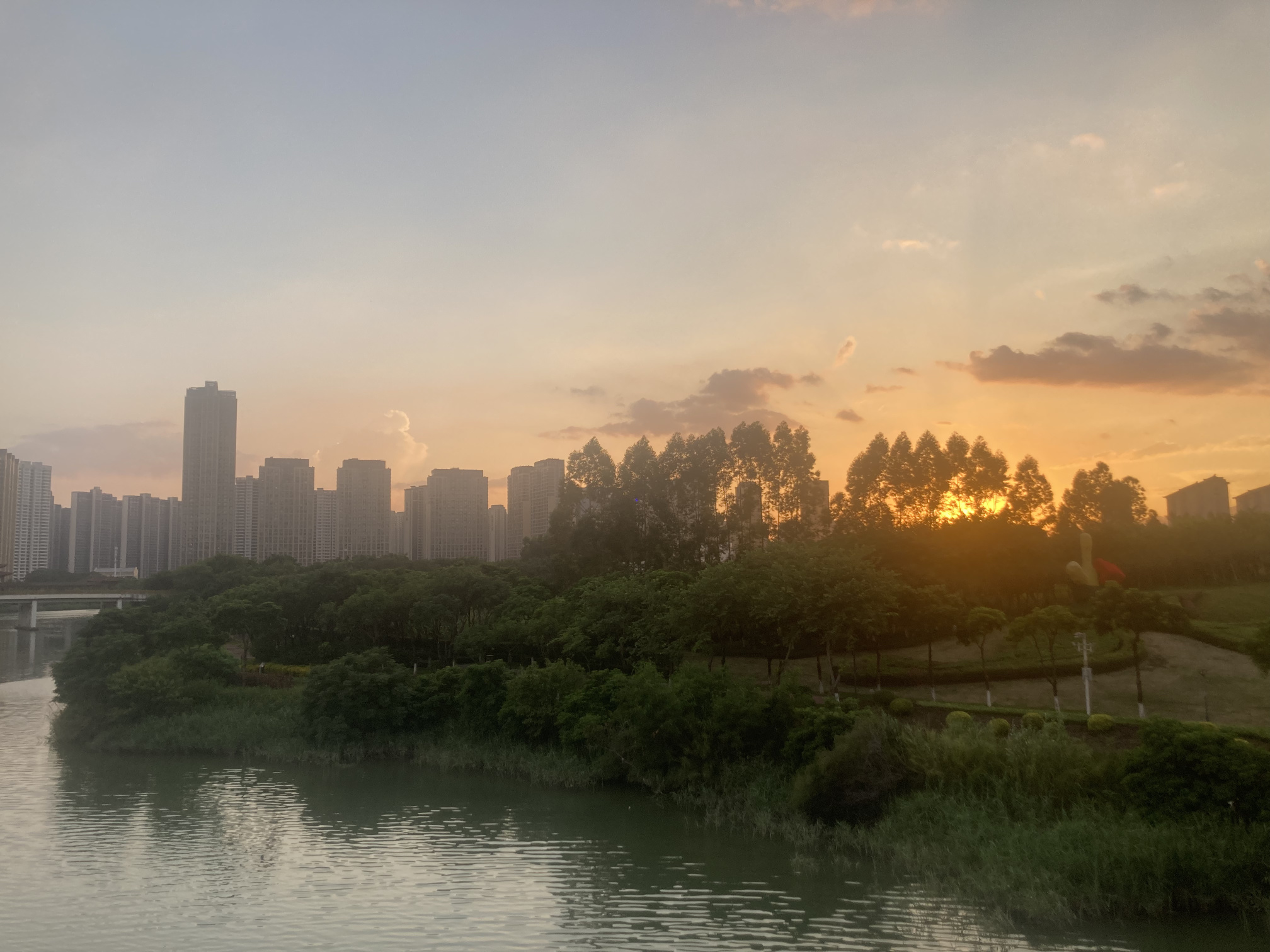 漫随天外云卷云舒