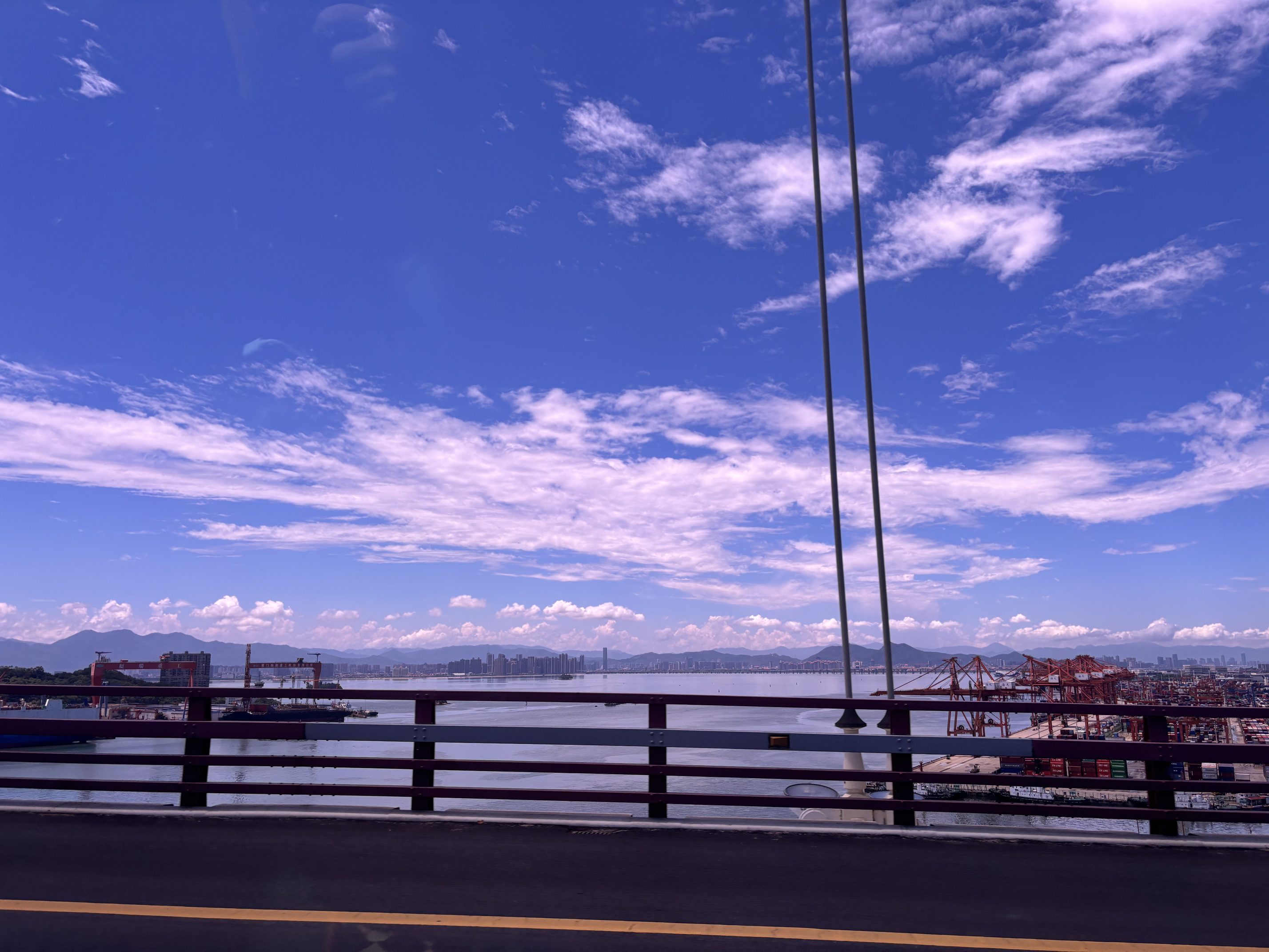 漫随天外云卷云舒